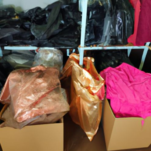 Stock di abbigliamento con imballaggi misti, abiti usati da donna a prezzi economici Indumenti di fabbrica Abiti in liquidazione GZ Surplus Branded Assortiti