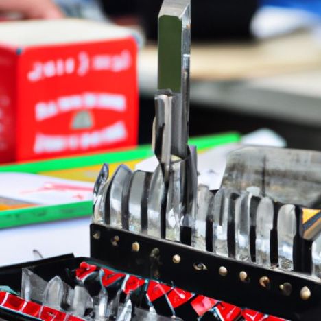 네일용 기계를 최고의 가격으로 만드는 중국 최고의 문구 스테이플 핀 제조업체