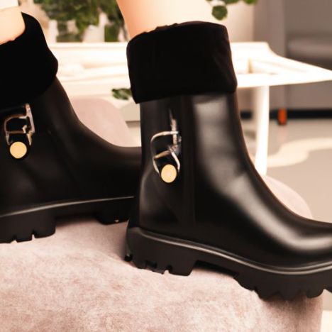 new thick-soled warm women's short boots chunky heel plus velvet round toe middle-aged and elderly mother shoes 2023 autumn and winter